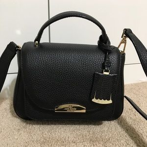 ❌sold. Kate spade crossbody bag
